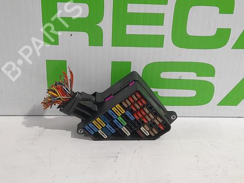 Used Fuse box Fuse box 31542566 31542566