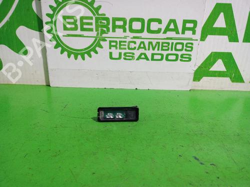 Used Licence plate light VW GOLF VI (5K1) 1.6 TDI (105 hp) 31553752
