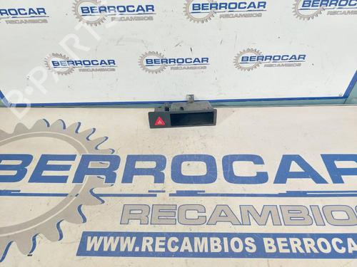 Used Warning switch Warning switch VW MULTIVAN T5 (7HM, 7HN, 7HF, 7EF, 7EM, 7EN) 1.9 TDI (105 hp) 31569358 31569358