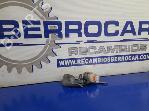 Used Rear left seatbelt HYUNDAI ELANTRA III Saloon (XD) 2.0 CRDi (113 hp) 31542274