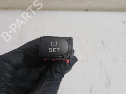 Used Switch SEAT LEON (1P1) 1.9 TDI (105 hp) 31563498