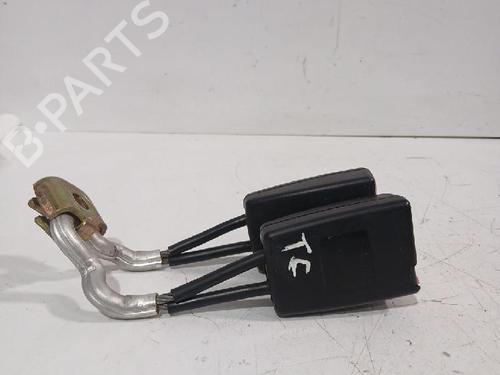Engache cinturón VW POLO IV (9N_, 9A_) 1.9 SDI (64 hp) 32464361
