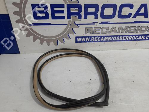 Gummilist KIA SPORTAGE II (JE_, KM_) [2004-2011]  31673850