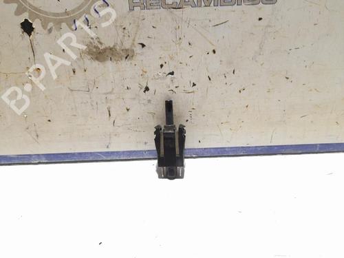 switch-mercedes-benz-c-class-w203-2000-2001-2002-2003-2004-2005-2006-2007-31539609 main image