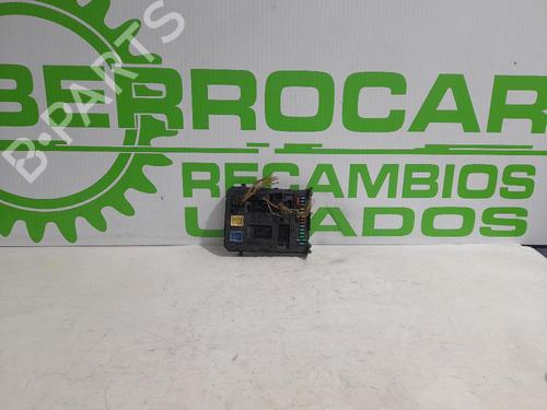 Used Fuse box Fuse box CITROËN C4 I Saloon 1.6 16V (109 hp) 31542674 31542674