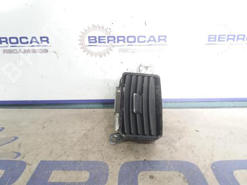 Used Air vent Air vent TOYOTA COROLLA Verso (ZER_, ZZE12_, R1_) 2.2 D-4D (AUR10_, AUR10R) (177 hp) 31678415 31678415