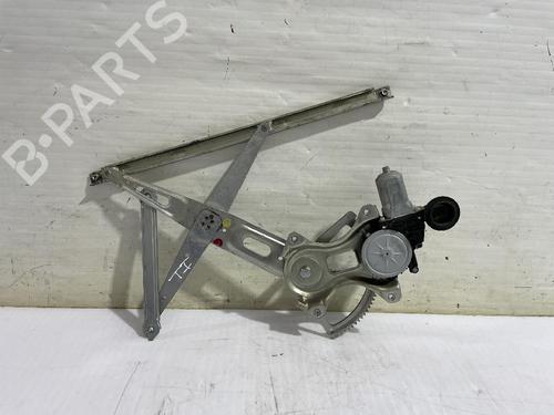 Elevador vidro trás esquerdo Elevador vidro trás esquerdo TOYOTA PRIUS Liftback (_W2_) 1.5 Hybrid (NHW20_, NHW20R) (112 hp) 31562080 31562080