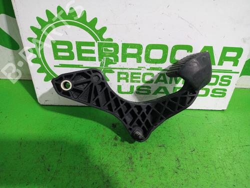 Used Clutch pedal PEUGEOT 307 Break (3E) 1.6 16V (109 hp) 31546773