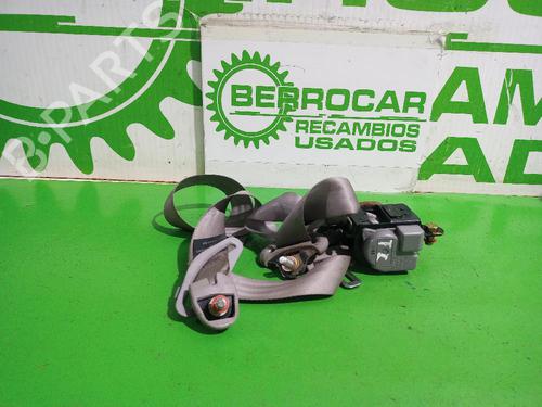 Used Rear left seatbelt KIA SORENTO I (JC) 2.5 CRDi (170 hp) 31551646