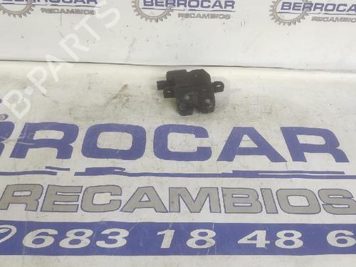 Used Tailgate lock DACIA DUSTER (HS_) 1.5 dCi 4x4 (HSMC, HSMD) (110 hp) 31569081