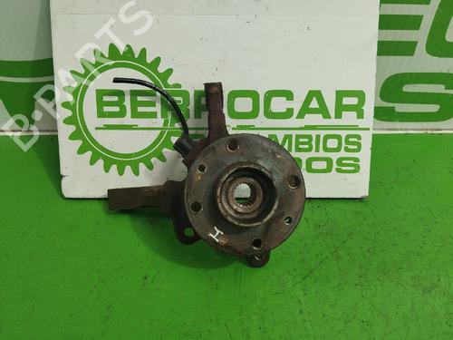 Used Left front steering knuckle RENAULT CLIO II (BB_, CB_) [1998-2016]  31675103