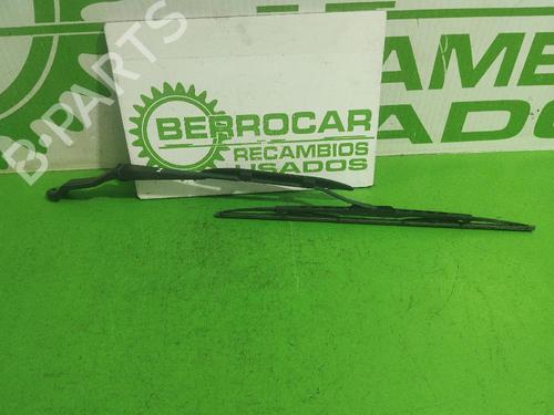 Used Front windshield wiper arm HONDA CIVIC VI Saloon (EJ, EK, SO) 1.5 i (EK3) (114 hp) 31546612