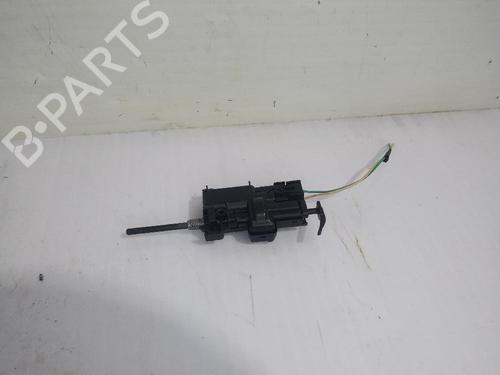 fuel-door-actuator-renault-megane-iv-saloon-2016-31558228 main image