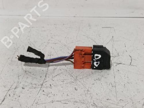 Used Right front window switch Right front window switch SEAT IBIZA II (6K1) 1.9 SDI (68 hp) 33746766 33746766