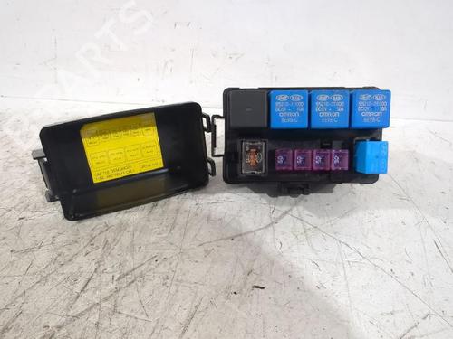 Used Fuse box KIA CEE'D Hatchback (ED) 1.6 CRDi 90 (90 hp) 31566429