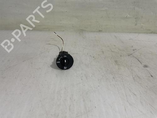 Used Switch Switch RENAULT MEGANE IV Saloon 1.3 TCe 115 (LVN9) (116 hp) 31558351 31558351