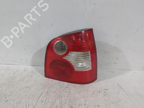 Used Right taillight Right taillight 32489876 32489876