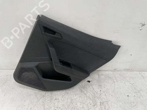 Guarnecido trasero derecho SEAT IBIZA V (KJ1, KJG) 1.0 TSI (95 hp) 31559881