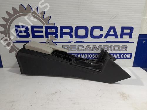Used Middle console Middle console MERCEDES-BENZ E-CLASS (W212) E 220 CDI / BlueTEC (212.001, 212.002) (170 hp) 31541993 31541993
