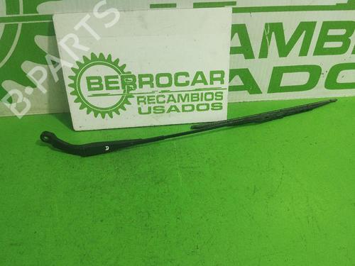 Used Front windshield wiper arm HONDA CIVIC VI Saloon (EJ, EK, SO) 1.5 i (EK3) (114 hp) 31546614