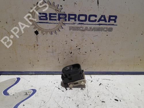 Used Right rear window switch MERCEDES-BENZ C-CLASS (W203) C 220 CDI (203.006, 203.008) (143 hp) 31539522