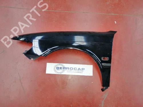 Guarda-lamas esquerdo Guarda-lamas esquerdo SAAB 9-3 Cabriolet (YS3D) 2.0 Turbo (154 hp) 31570236 31570236