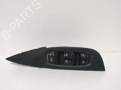 Used Left front window switch NISSAN QASHQAI II (J11, J11_) 1.5 dCi (116 hp) 31567324