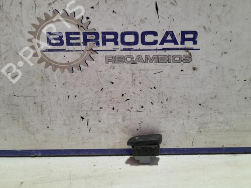 Used Right front window switch VW POLO IV (9N_, 9A_) 1.2 (54 hp) 31570813