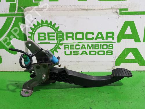 Used Clutch pedal Clutch pedal RENAULT MEGANE II Coupé-Cabriolet (EM0/1_) 1.6 (113 hp) 31552456 31552456
