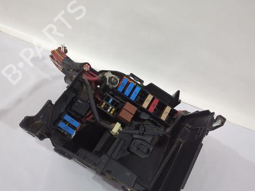 Used Fuse box Fuse box 38866521 38866521
