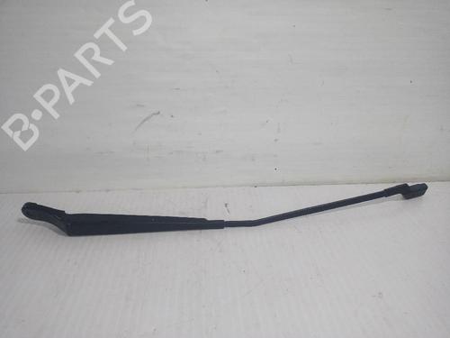 Used Front windshield wiper arm PEUGEOT 3008 I MPV (0U_) 1.6 HDi (114 hp) 31555234