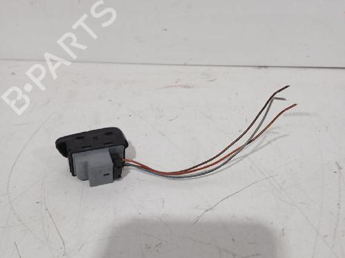 Right front window switch VW POLO IV (9N_, 9A_) 1.9 SDI | BP31568679I26