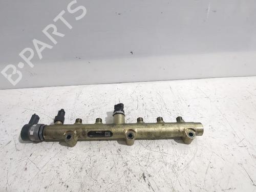 Used Injection rail Injection rail KIA SORENTO I (JC) 2.5 CRDi (170 hp) 32465026 32465026