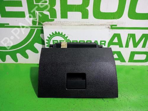 Used Glove box FORD FIESTA V (JH_, JD_) 1.4 TDCi (68 hp) 31552992