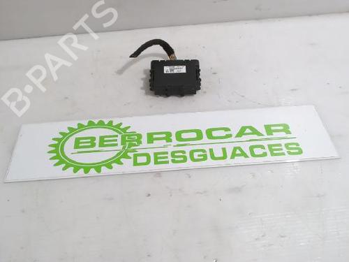 Used Electronic module DACIA DUSTER (HM_) 1.0 TCe 90 (HMM6) (91 hp) 32462635