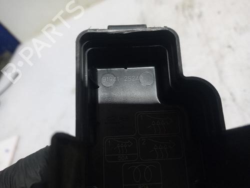 Fuse box HYUNDAI ix35 (LM, EL, ELH) 2.0 CRDi 4WD | BP31562602E1