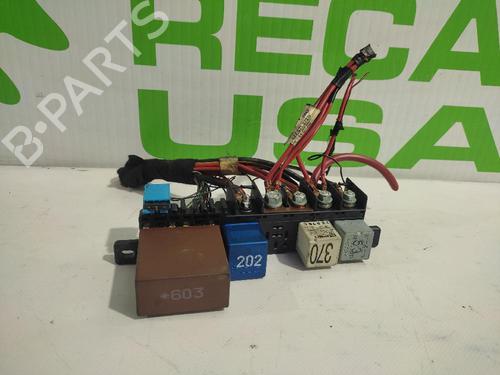 Used Fuse box Fuse box AUDI A6 C5 (4B2, 4B4) 2.5 TDI quattro (180 hp) 31542825 31542825