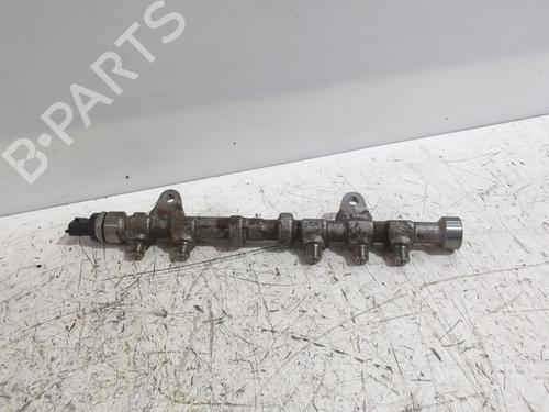 Used Injection rail Injection rail 38863689 38863689