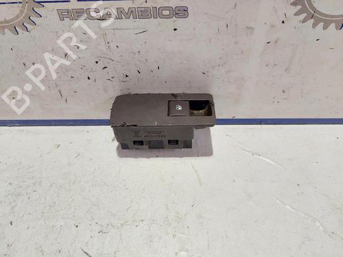 Used Left rear window switch OPEL INSIGNIA A (G09) 2.0 CDTI (68) (160 hp) 31570555