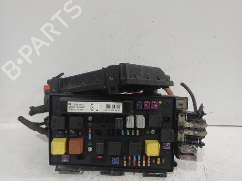 Used Fuse box Fuse box OPEL ASTRA H Saloon (A04) 1.7 CDTi (L69) (101 hp) 33734985 33734985