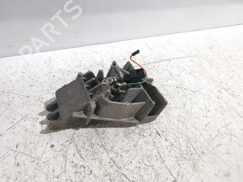 Used Engine mount NISSAN QASHQAI I (J10, NJ10) 1.5 dCi (110 hp) 32489628