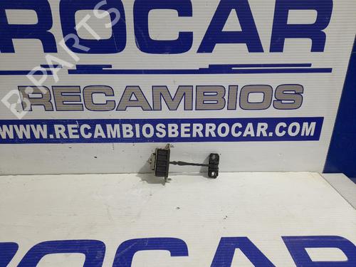 Used Hinge/Door check strap MERCEDES-BENZ C-CLASS T-Model (S203) [2001-2007]  31673825