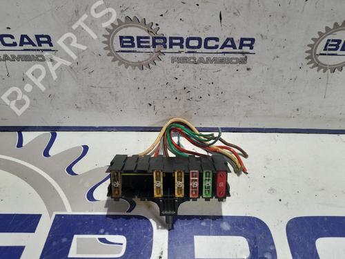 Used Fuse box Fuse box CITROËN C4 I (LC_) [2004-2014] 31678759 31678759