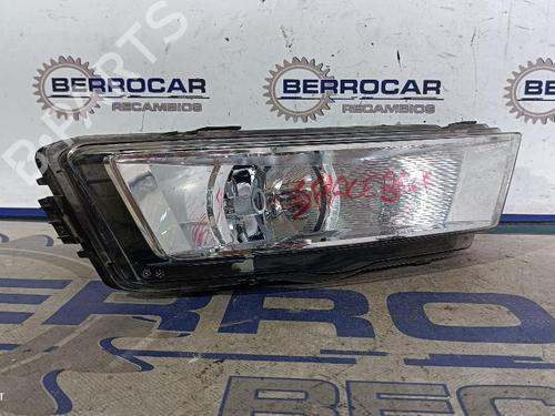 Used Right front fog light Right front fog light SKODA RAPID Spaceback (NH1) 1.6 TDI (90 hp) 31569558 31569558
