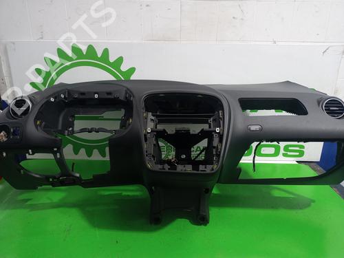 Used Dashboard Dashboard 38861393 38861393