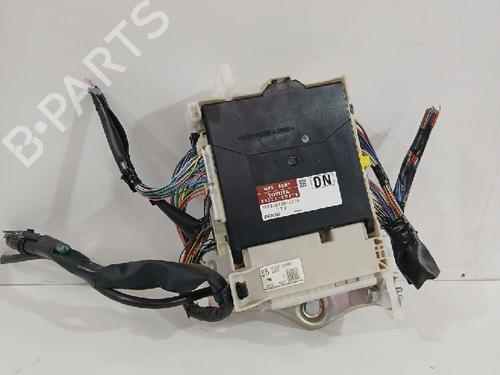 Used Electronic module TOYOTA YARIS (_P13_) 1.5 (NSP131_) (112 hp) 31562843