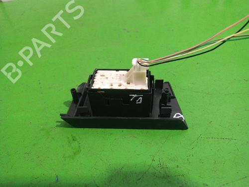 Right rear window switch TOYOTA AURIS (_E18_) 1.8 Hybrid (ZWE186_, ZWE186R) | BP31554376I28