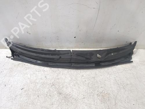 Griglia sotto parabrezza Griglia sotto parabrezza PEUGEOT 107 (PM_, PN_) 1.4 HDi (54 hp) 33746592 33746592