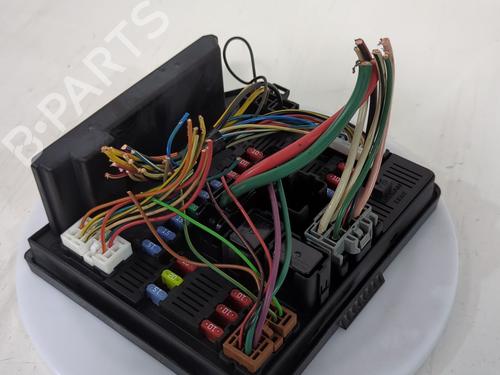 Used Fuse box Fuse box 38868699 38868699