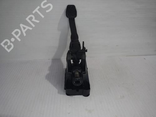 Used Clutch pedal VW TOURAN (5T1) 1.6 TDI (110 hp) 31555707